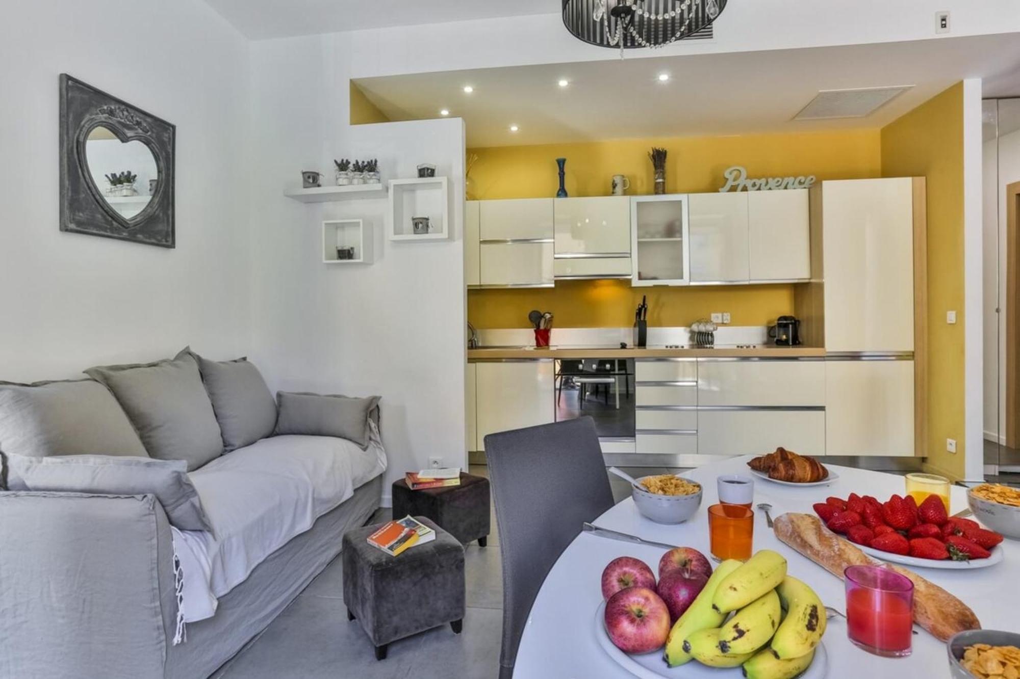 Appartement France 82 D - 2 - Terrace - 1 Min To The Sea